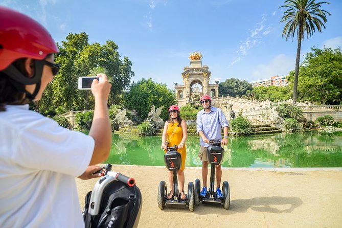 2,5h Barcelona Gaudí Segway Tour - Casa de les Punxes and Sagrada Família