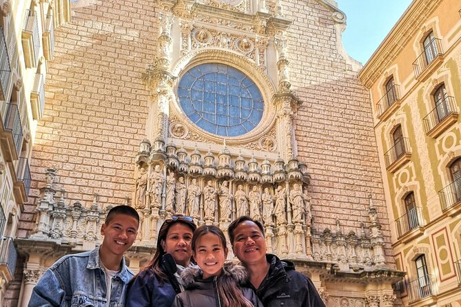 2-Day Tour: Gaudi & Sagrada Familia + Montserrat & Winery - Passeig de Gràcia and Gaudí’s Modernist Barcelona