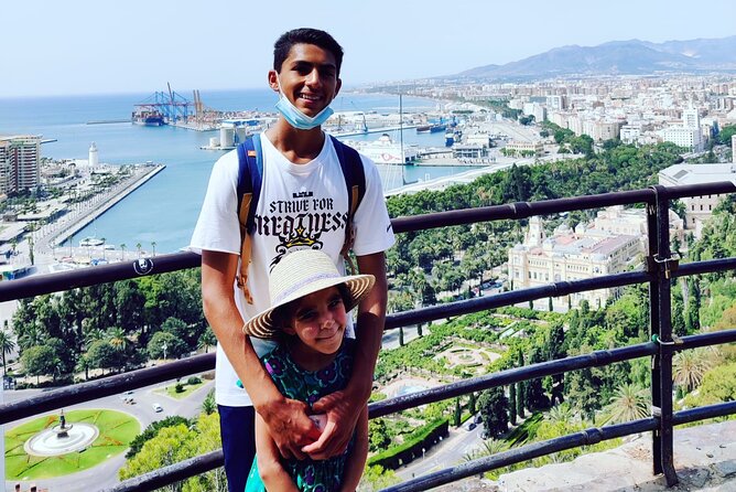 2-Hour Guided Walking Tour in Barcelona - Pace, timing, and what you actually see