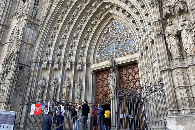 2-Hour Guided Walking Tour in Barcelona - Palau de la Música Catalana, a modernist surprise