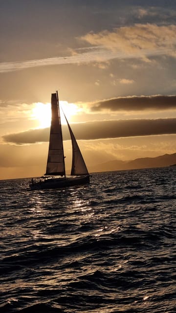 2 hours sunset sailing in a sailboat in Platja d'Aro - Key points to know before you sail