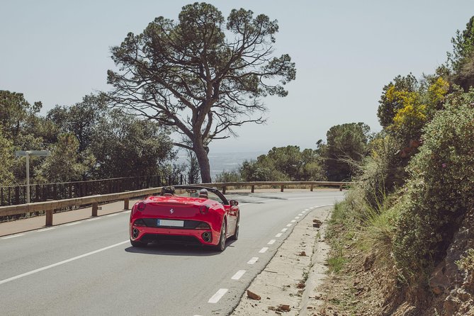20-min Barceloneta & The Beach Supercar City Tour - The appeal of driving a supercar beside the sea