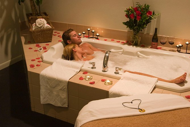 60 min Couple's Massage to choose and 30 min Floral Bath at THAI SPA MASSAGE - A couples treatment built around choice