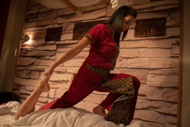90 min Thai-Bali Fusion Massage at THAI SPA MASSAGE BARCELONA - What happens at the single stop