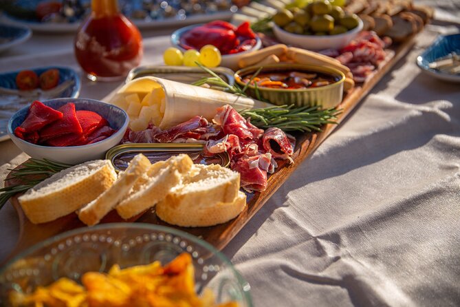 A 2 hours Local Tapas and sailing adventure in Barcelona - Espinaler seafood and tapas on the Mediterranean