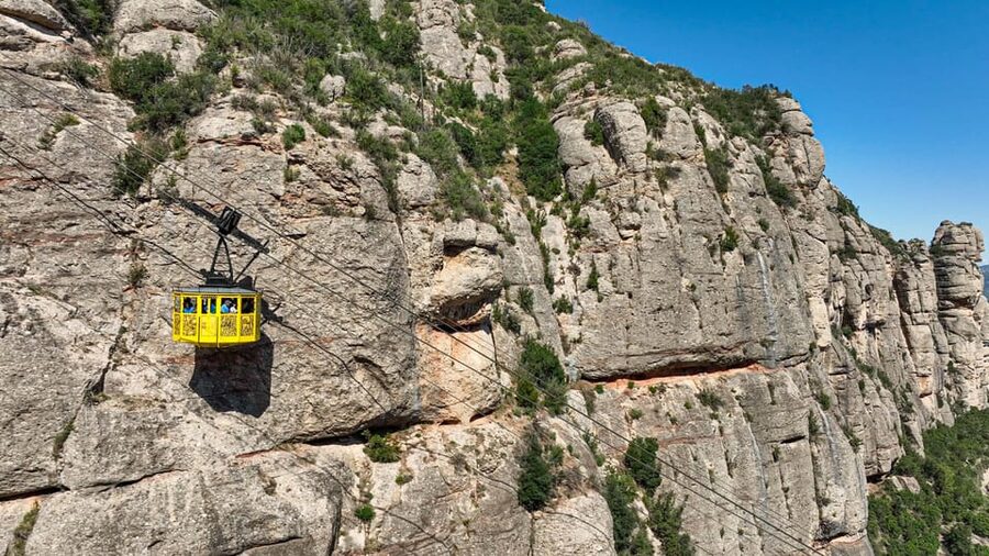 Aeri de Montserrat Cable Car Ticket - Cable car or driving up the mountain?