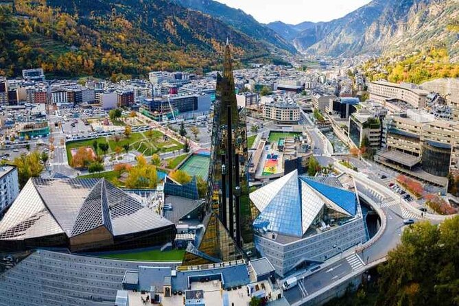 Andorra, France & Spain: 3 Countries in One Day from Barcelona - Weather, borders, and comfort details