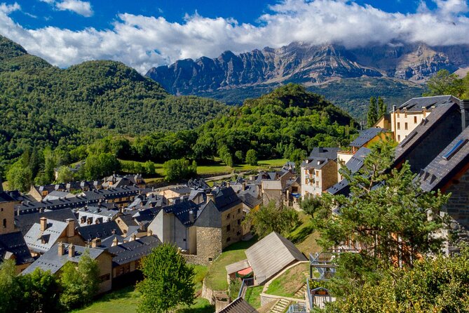 Andorra, France & Spain: 3 Countries in One Day from Barcelona - Three hours from Barcelona to the Pyrenees