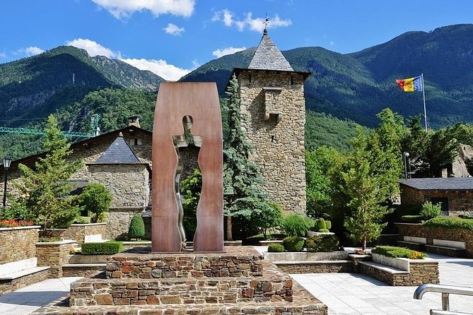 Andorra Tour - Casa de la Vall and Santa Coloma Church
