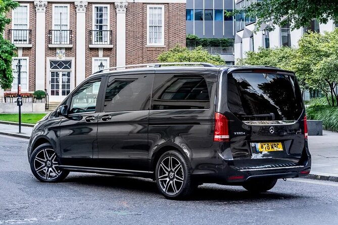 Arrival by Luxury Van Barcelona Airport BCN to Barcelona City - Price, timing, and who gets the best value
