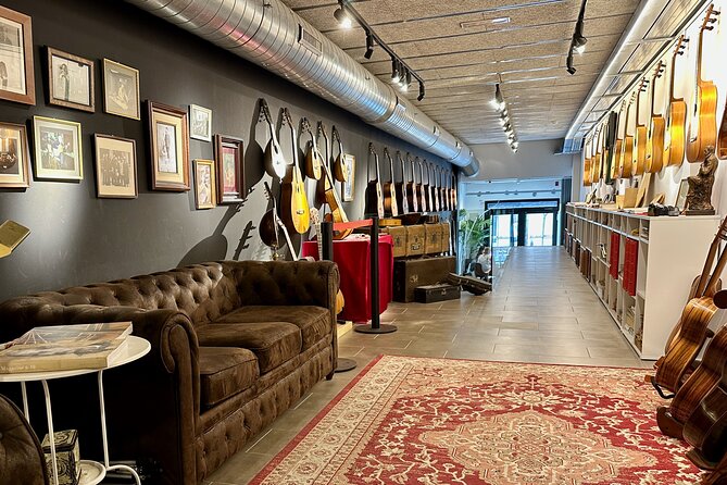 Authentic Flamenco Show Barcelona : Intimate Casa Sors Experience - The one-hour performance: guitar, voice, and dance up close