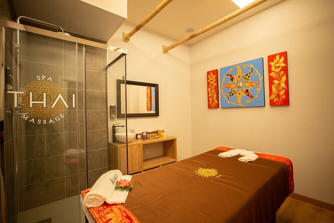 Balinese massage with essential oils 60 min at THAI MASSAGE ALURA - The final drink and the return to the city