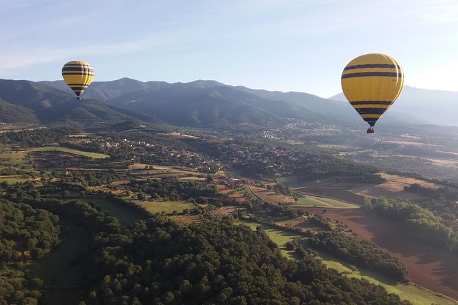 Balloon Ride over Catalonia with optional Pick-up from Barcelona - Why floating over Catalonia feels different