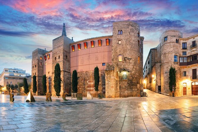 Barcelona 1.5h Private Old Town, Gothic & Ramblas Walking Tour - Barcelona Cathedral and Plaça Sant Felip Neri