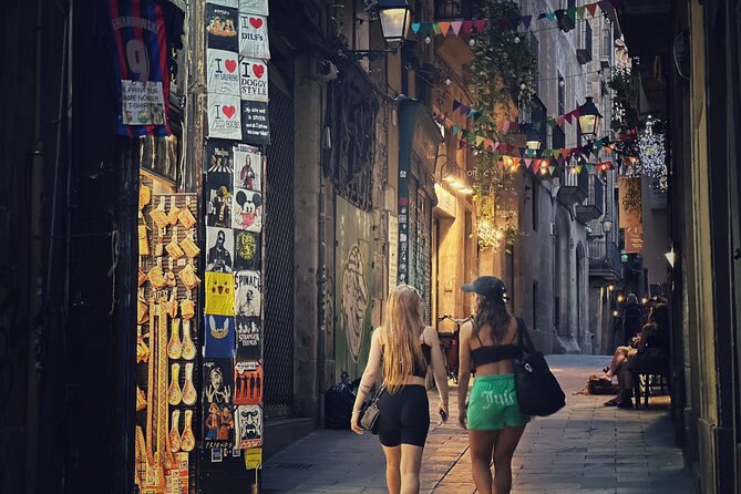 Barcelona 1.5h Private Old Town, Gothic & Ramblas Walking Tour - La Pedrera and Gaudí’s larger ideas