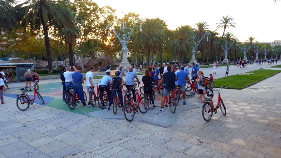 Barcelona: 3-Hour Bike Tour with Spanish Tapas - Key points to know before booking