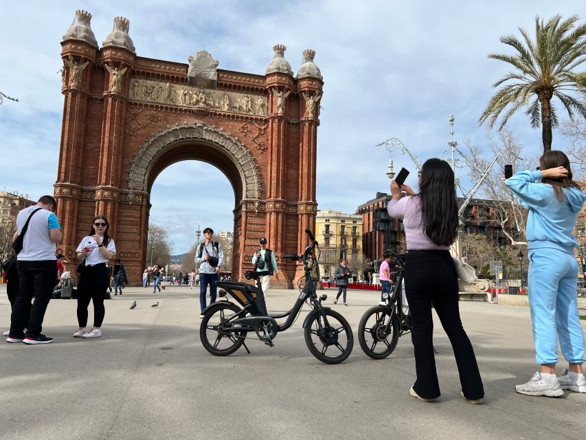 Barcelona: 3-Hour Montjuic Mountain E-Bike Guided Tour - Cactus Park, Montjuic’s unusual green stop