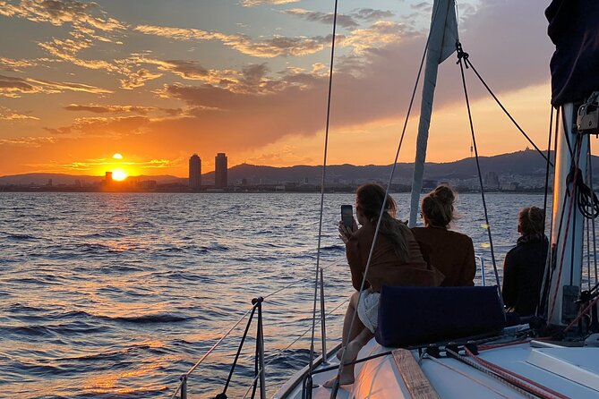 Barcelona 3-hour Private Boat Trip - Port Vell, Columbus, and La Rambla