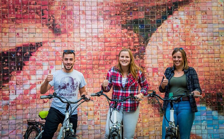 Barcelona: 4-Hour E-Bike Photography Tour - Roman Barcelona and the Gothic Quarter