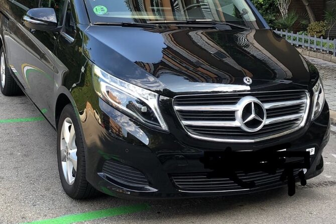 Barcelona Airport Departure Transfers - What the pickup feels like at a hotel or apartment