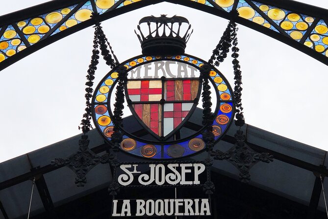 Barcelona all included: Sagrada, Park Güell, Montjuic & Gothic - Gothic Quarter: narrow streets, churches, and political history