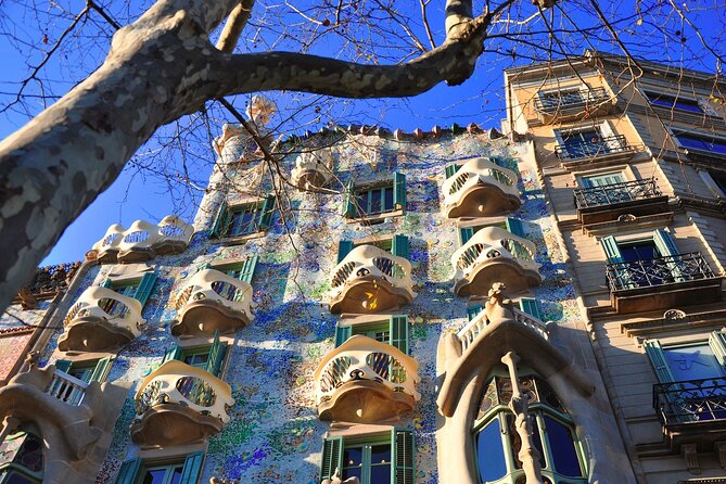 Barcelona Architecture Walking Tour With Casa Batlló Upgrade - Why this Barcelona architecture route works