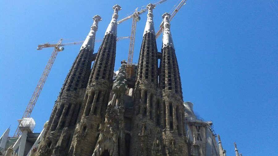 Barcelona: Art Nouveau & Gaudí Tour - A relaxed walk, not a race through Barcelona