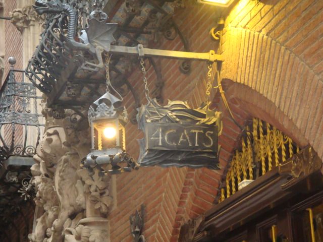 Barcelona: Art Nouveau & Gaudí Tour - Domènech i Montaner and architecture as music