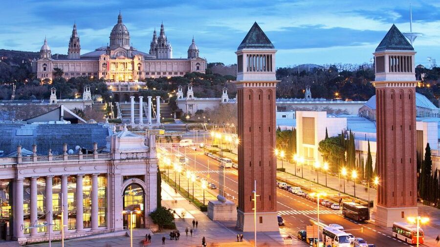 Barcelona Audioguide - TravelMate app for your smartphone - How TravelMate works once you reach Barcelona