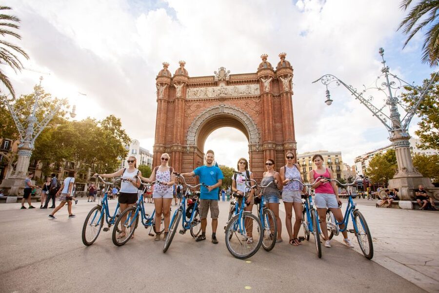Barcelona Beach 3-Hour Bike Tour - Meeting near Barceloneta and the Born Quarter