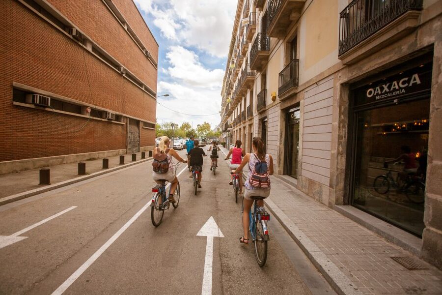 Barcelona Beach 3-Hour Bike Tour - Barceloneta Beach and the Olympic Port