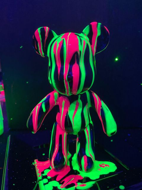 Barcelona: Bear-brick Fluorescent Painting | Wine and Art - Who will enjoy this Bearbrick workshop