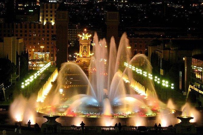 Barcelona Best Views: Old Town and Montjuic Castle Private Tour - Where the Magic Fountain fits