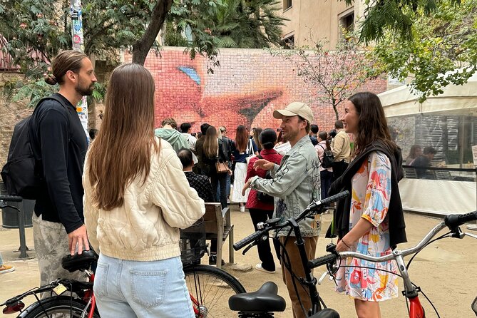 Barcelona: Bike or eBike Tour, Top Sights & Local Insights - Why a bicycle is a smart way to meet Barcelona