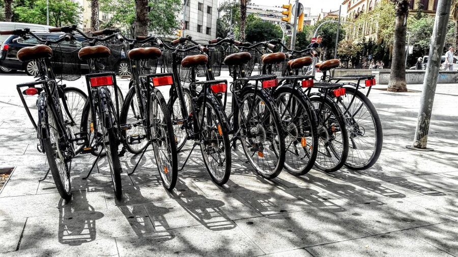 Barcelona: Bike Rental with Delivery and Pickup - Starting at your hotel or cruise terminal