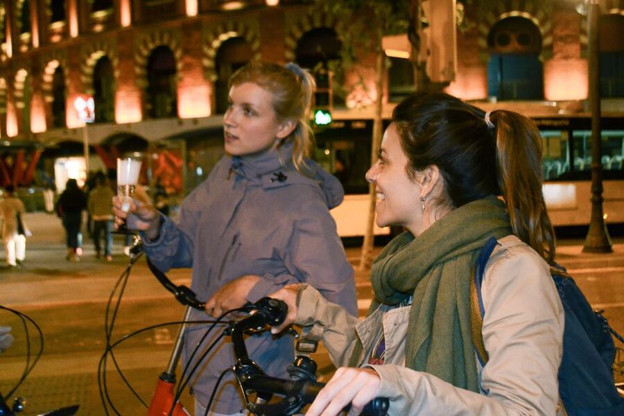 Barcelona Bike Tour by Night with Cava - Plaza España and Cava after dark