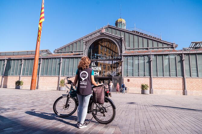 Barcelona Bike tour, Gaudí houses or beach bike or eBike tour - From Port Olímpic to Barceloneta