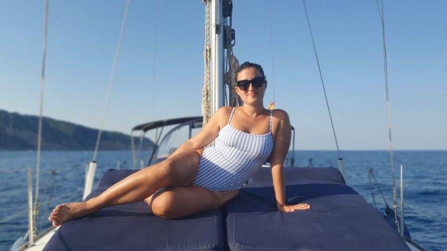 Barcelona: Boat trip with cava in amazing sailboat - The W Barcelona and the Old City from offshore