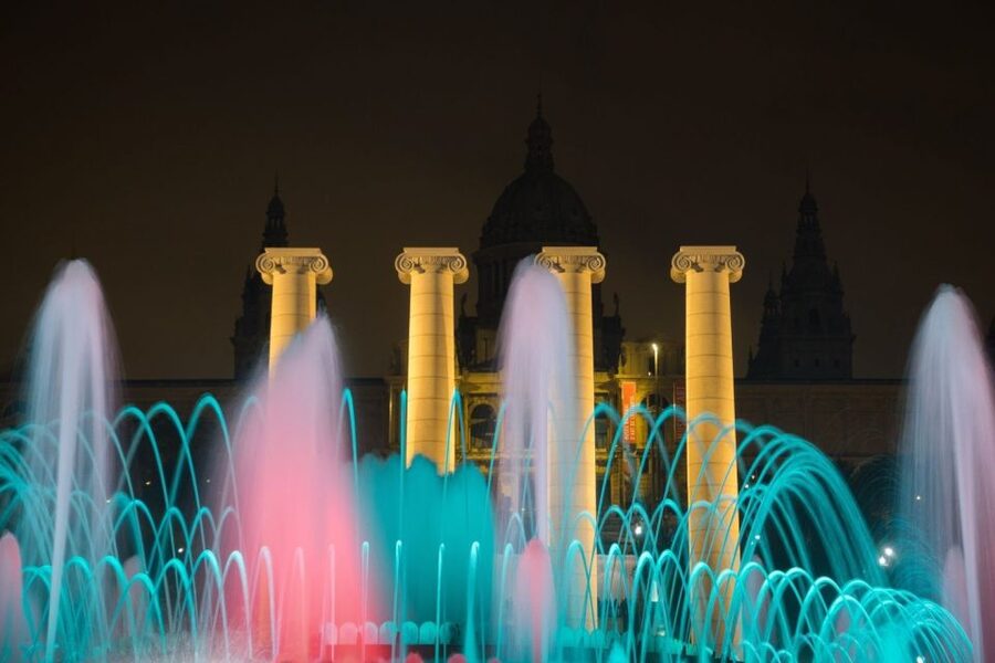 Barcelona Cable Car Sky Views, Magic Fountain & Castle Visit - Who will enjoy this half-day route?