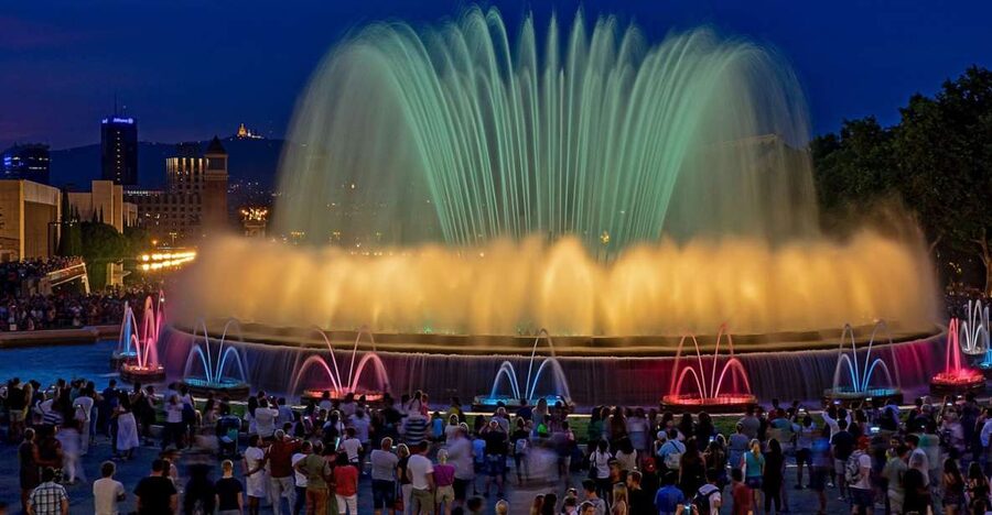 Barcelona Cable Car Sky Views, Magic Fountain & Castle Visit - Up Montjuïc by funicular and cable car