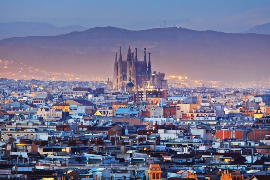 Barcelona Cable Car Sky Views, Magic Fountain & Castle Visit - Montjuïc Castle and its political past