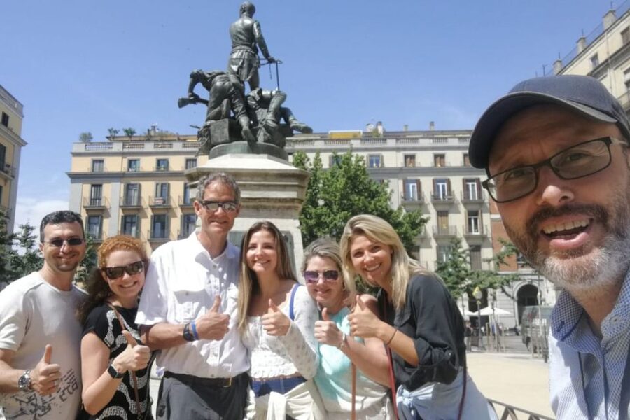 Barcelona Cable Car Sky Views, Magic Fountain & Castle Visit - The guides make the difference