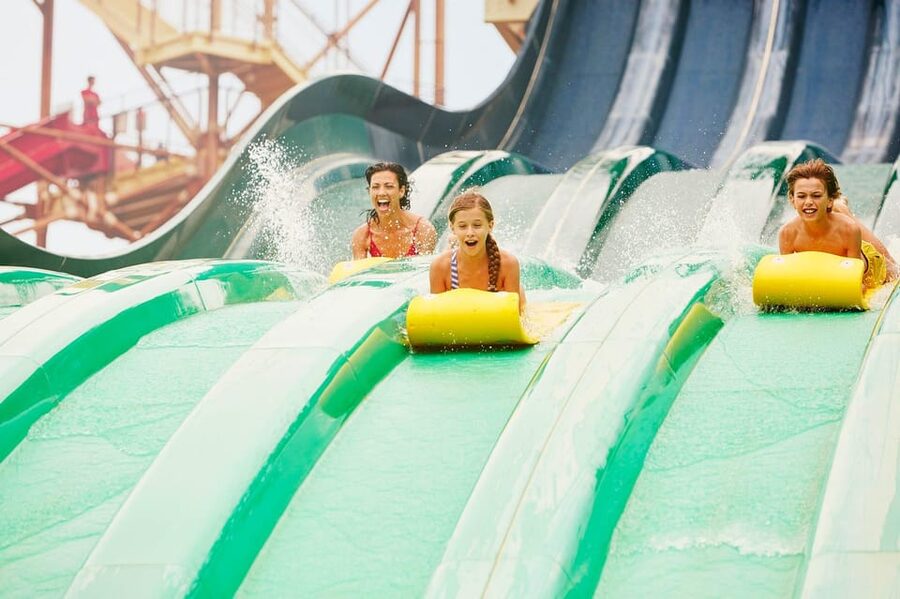 Barcelona: Caribe Aquatic Park Full-Day Ticket with Transfer - Practical tips for a smoother visit