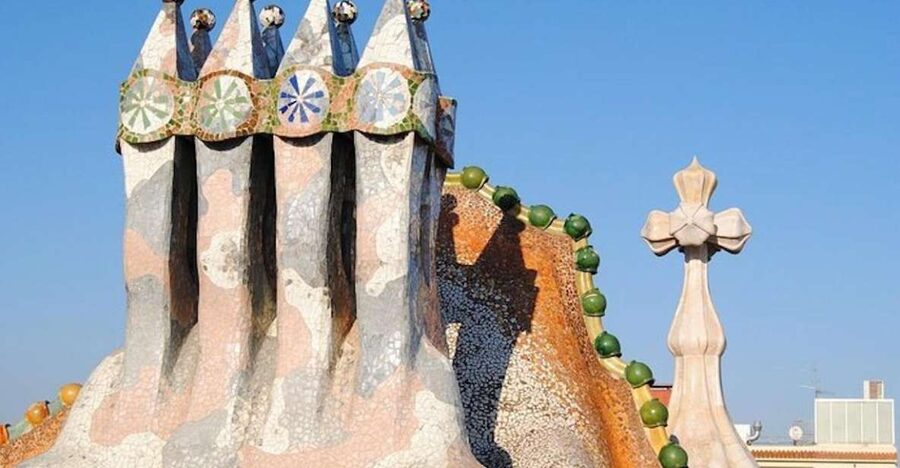 Barcelona: Casa Batlló, La Pedrera, & Chocolate Tasting Tour - La Pedrera and the roof above Barcelona