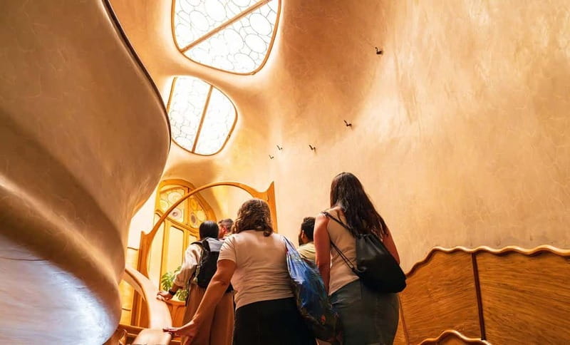 Barcelona: Casa Batlló Tour and Optional White Rabbit Museum - How the $64 price works for you