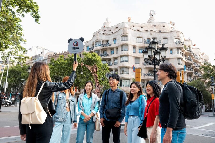 Barcelona: Casa Vicens, Pedrera, and Casa Batlló Guided Tour - Casa Vicens in Gràcia, Gaudí’s first house
