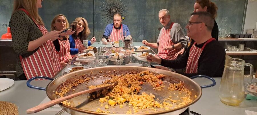Barcelona: Catalan Paella Cooking Class - Why Catalan paella is different