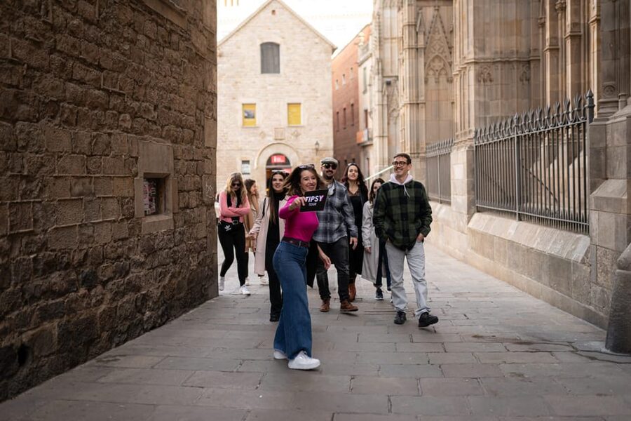 Barcelona: Cathedrals and Squares Walking Tour - The Bishop’s Bridge, one of the quarter’s memorable details