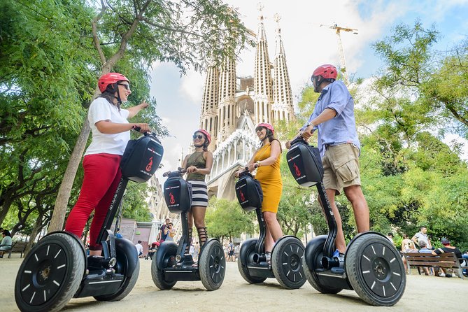 Barcelona: Citizen Segway Tour - Ciutadella Park and Catalan civic buildings