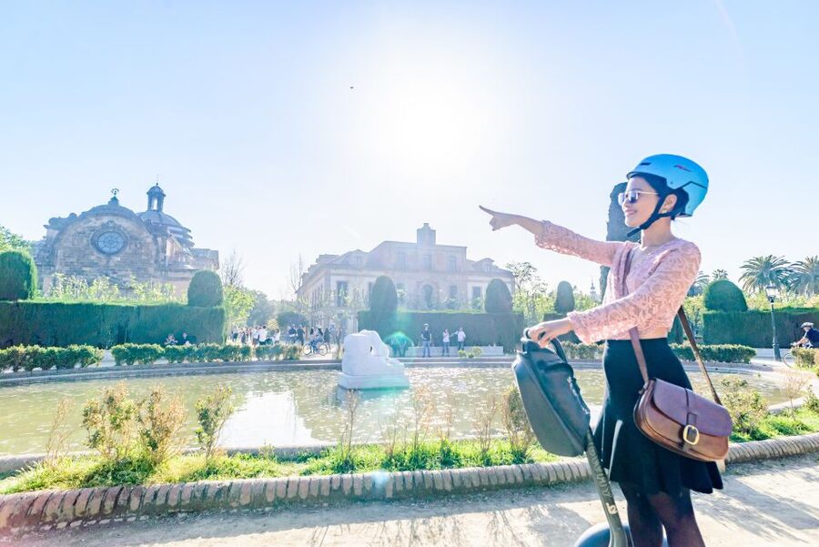 Barcelona: City and Seafront Guided Segway Tour - How much sightseeing fits into 90 minutes